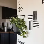 Lovely 1bd Flat Near The Sea Garden By Flat Mаnаger Апартаменты *